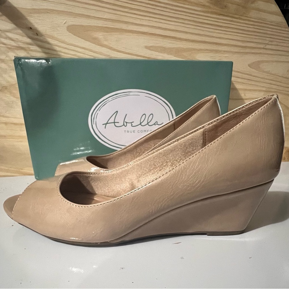 Abella true comfort size 9